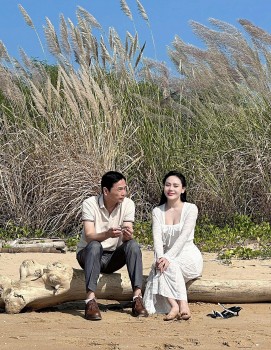 Nữ chủ tịch phim 'Lằn ranh' gây chú ý với dòng trạng thái đầy tâm sự về tình yêu