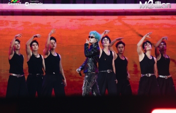 Hieuthuhai, Quang Hùng MasterD, Rhyder, Low G, Jsol, Phùng Khánh Linh khiến 'GENfest Presents MBillion Hà Nội' bùng nổ với 6 'mini concert' chất lượng