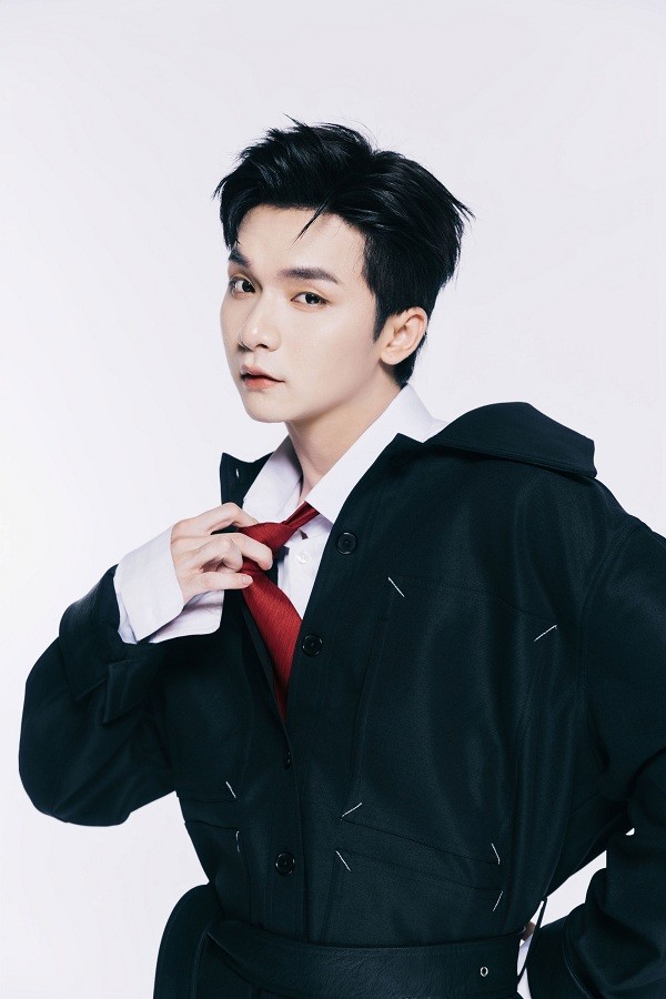 Vương Bình tung album Ấn bản Kim kết hợp những giọng ca khủng: Văn Mai Hương, Phùng Khánh Linh, Lâm Bảo Ngọc…