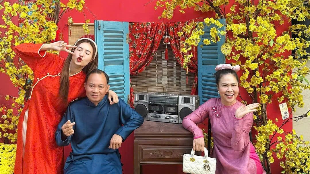 Năm Ngọ 'tám chuyện' cùng sao tuổi Ngọ