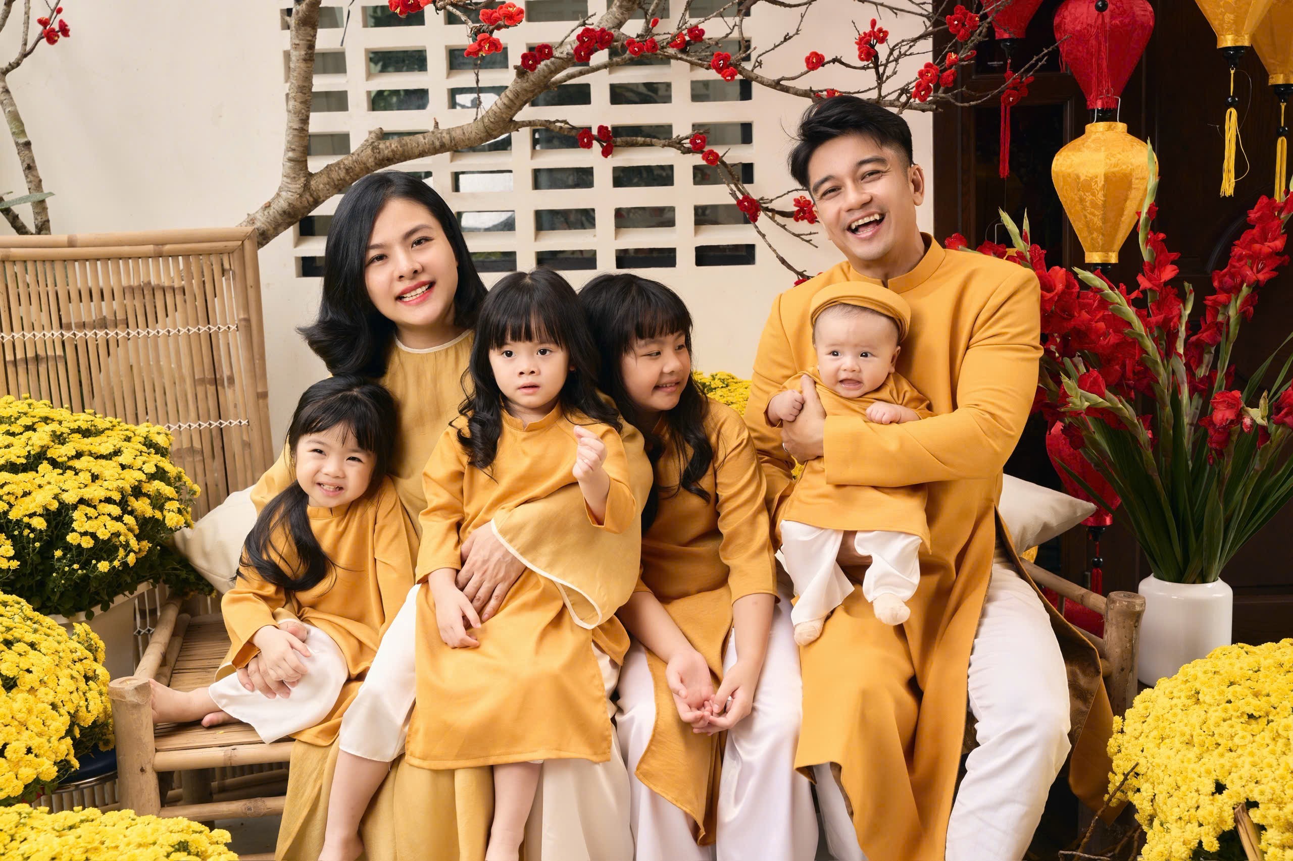 Năm Ngọ 'tám chuyện' cùng sao tuổi Ngọ