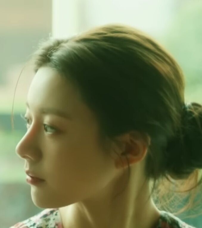 Go Youn Jung vướng tin đồn phẫu thuật thẩm mỹ