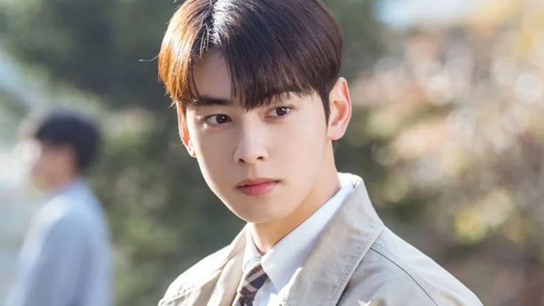 Cha Eun Woo bị xóa khỏi quảng cáo ngân hàng sau bê bối trốn thuế