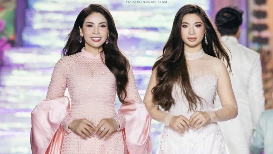 Lý Hương và con gái Jessica Lý: Thời trang áo dài xuân là kết nối cội nguồn