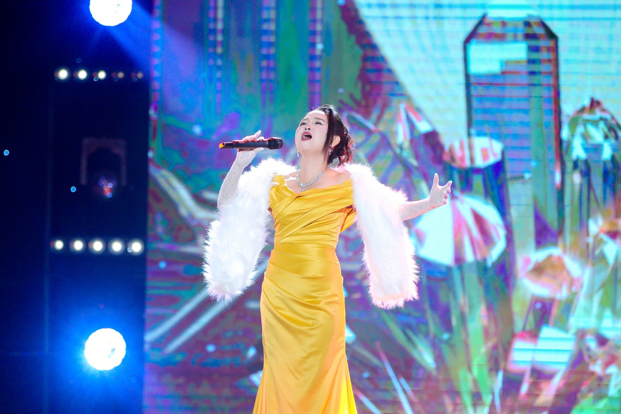 'Tỏa sáng sao đôi 2026': Hồ Khánh Long xuyên không kể chuyện tình buồn da diết, ẵm trọn điểm 10 của Đoan Trang và Dương Hồng Loan