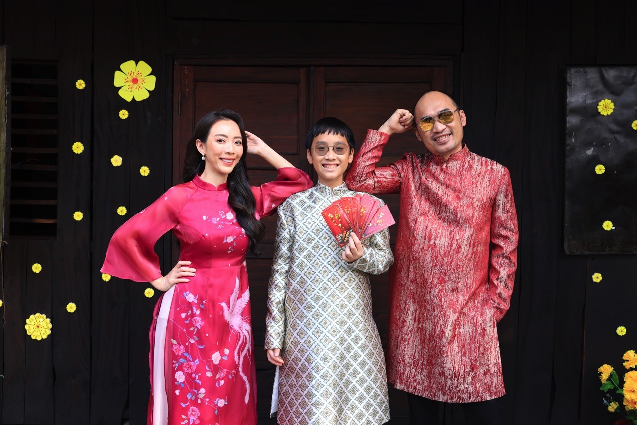 Thu Trang và Tiến Luật tiết lộ về con trai 13 tuổi rưỡi cao 1,78m, sống tình cảm