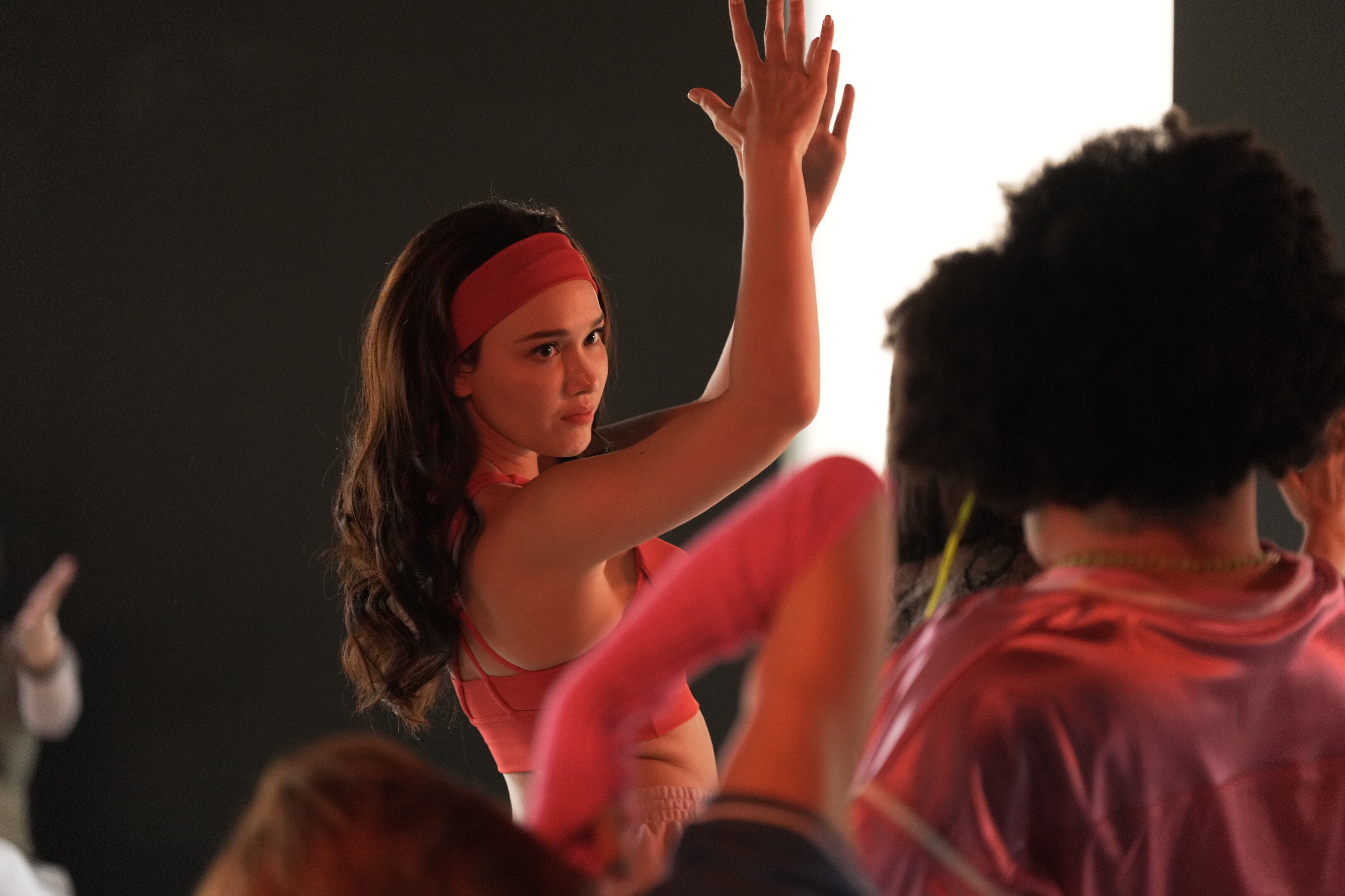 'Người đẹp và quái lạ' tung trailer lồng tiếng hài hước với màn góp giọng hát của Lamoon