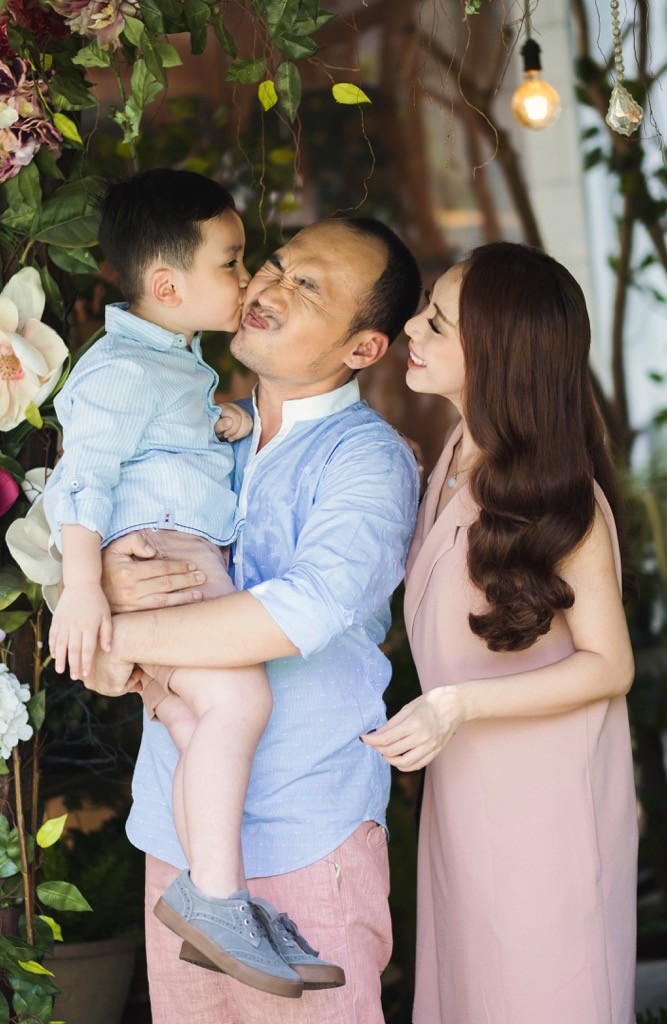 Thu Trang và Tiến Luật tiết lộ về con trai 13 tuổi rưỡi cao 1,78m, sống tình cảm