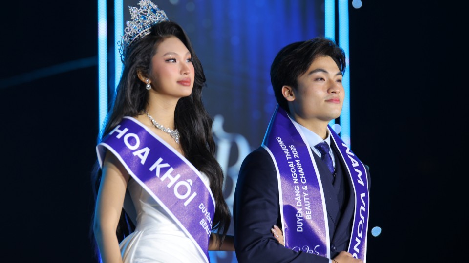 Duyên dáng ngoại thương tìm thấy chủ nhân vương miện sáng giá