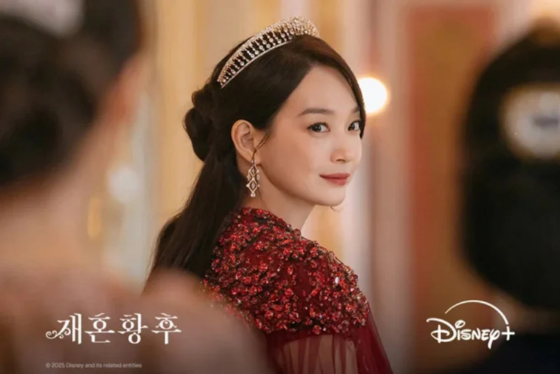 'Hoàng Hậu Tái Hôn' của Shin Min Ah gây nhiều tranh cãi