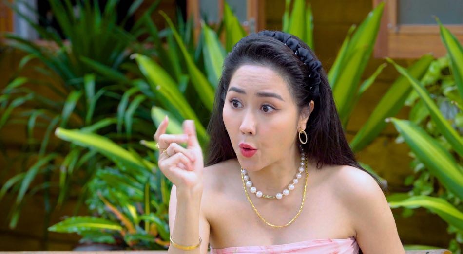 'Cười cùng Bác Ba Phi': Diễn viên Tường Vi vỡ nợ gần 200 triệu vì tiêu xài hoang phí