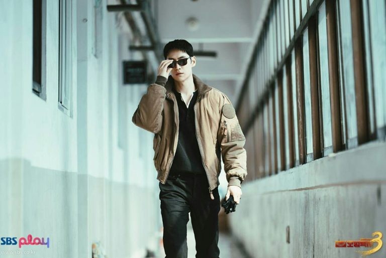 'Taxi Driver 3' gặt hái thành công: Mùa 4 sẽ được sản xuất?