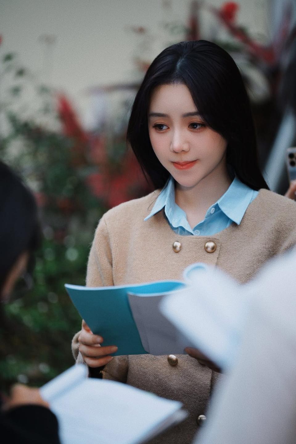 'Thoát xác' khỏi những vai diễn cũ, Quỳnh Kool tái xuất với vẻ đẹp đằm thắm đầy trầm tư