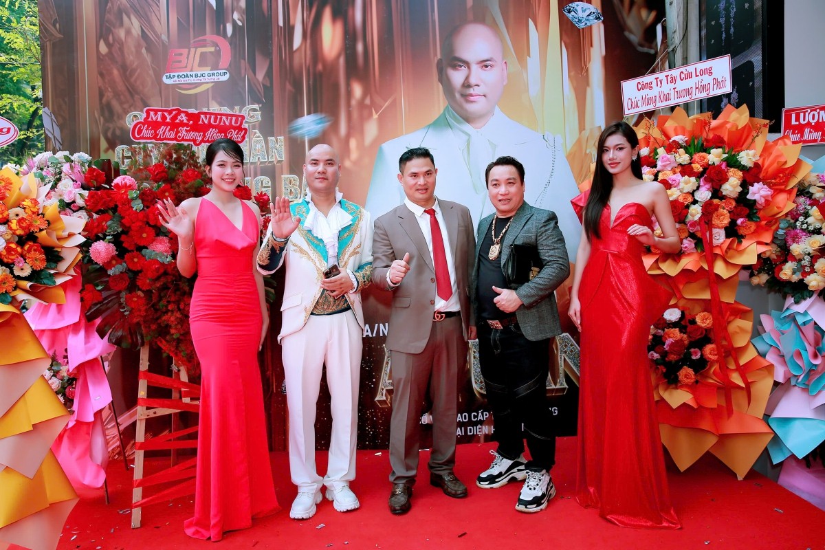 Nhạc sĩ A Tuân bất ngờ ngỏ lời 'làm vợ anh nhé' với Á hậu Kim Châu