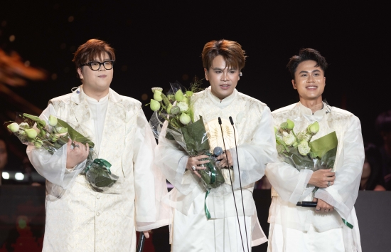 DTAP và cách âm nhạc chính luận tìm được đời sống đại chúng