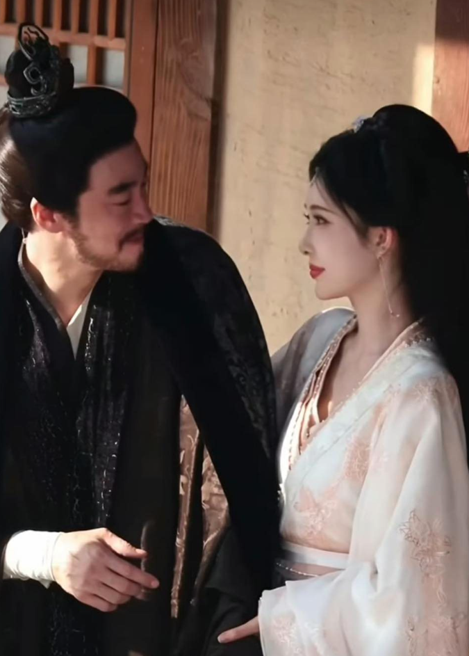 ‘Bách Hoa Sát’: Mối quan hệ của Hà Nhuận Đông, Mạnh Tử Nghĩa gây tranh cãi