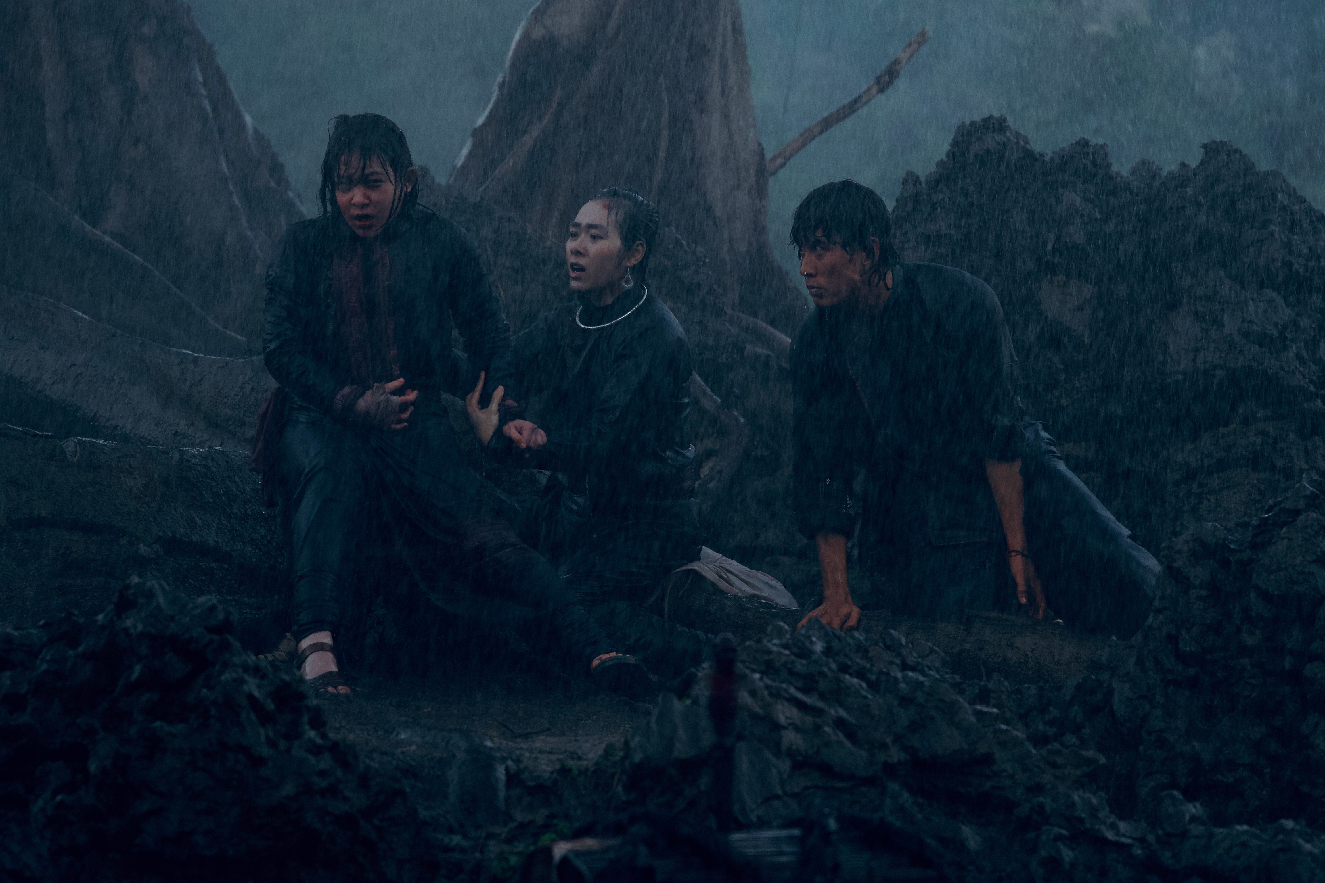 'Phí Phông: Quỷ máu rừng thiêng': Truyền thuyết ghê rợn bậc nhất chốn non cao lần đầu đưa lên màn ảnh rộng