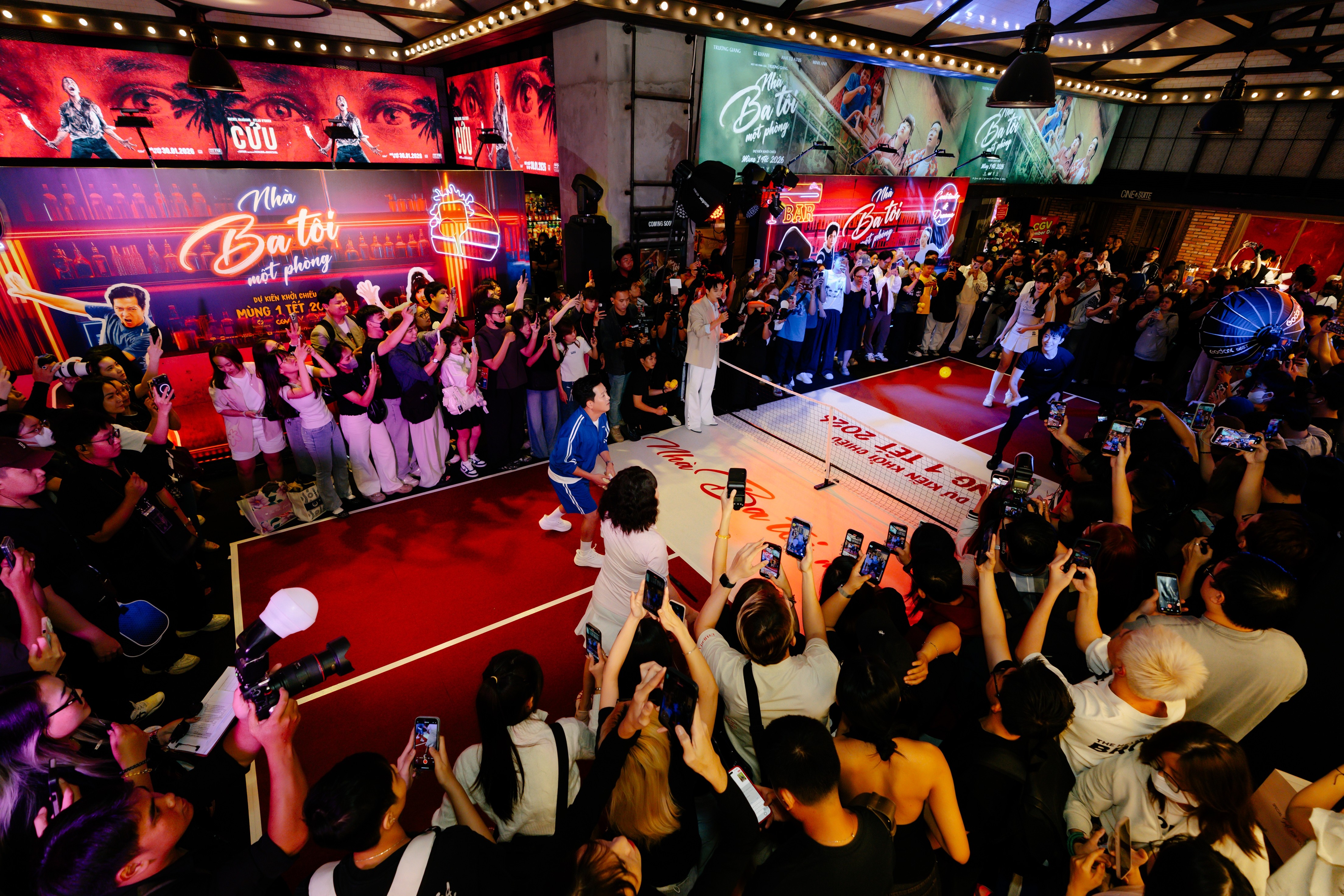 Đạo diễn Trường Giang: Phim 'Nhà ba tôi một phòng' không chửi thề, không máu me, vượt kiểm duyệt với phân loại K mang đậm yếu tố giáo dục