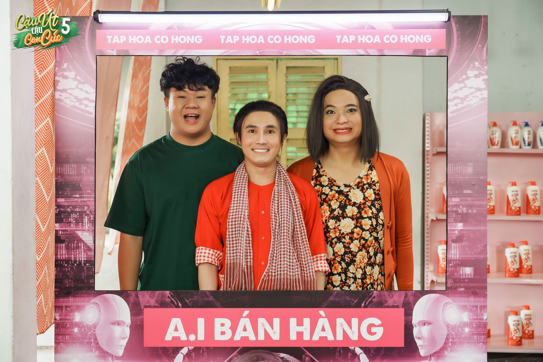 'Cậu Út cậu con Cúc' mùa 5 của Huỳnh Lập gây chú ý với dàn khách mời gần 40 người