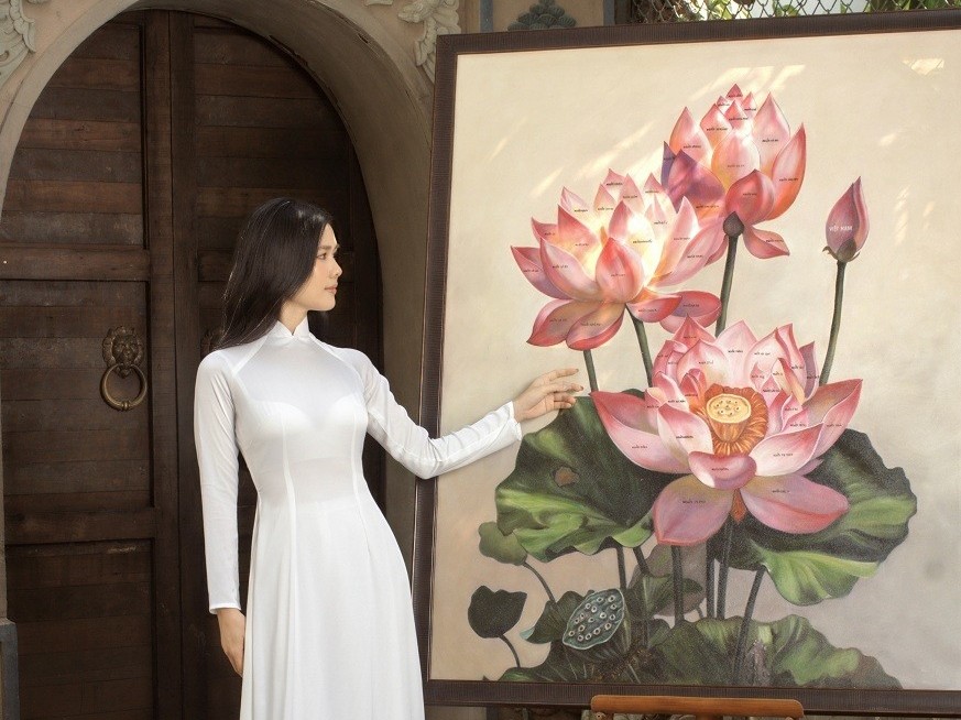 Phúc Anh công bố kỷ lục Việt Nam cho bức tranh hoa sen của dự án '54 dân tộc Việt Nam'