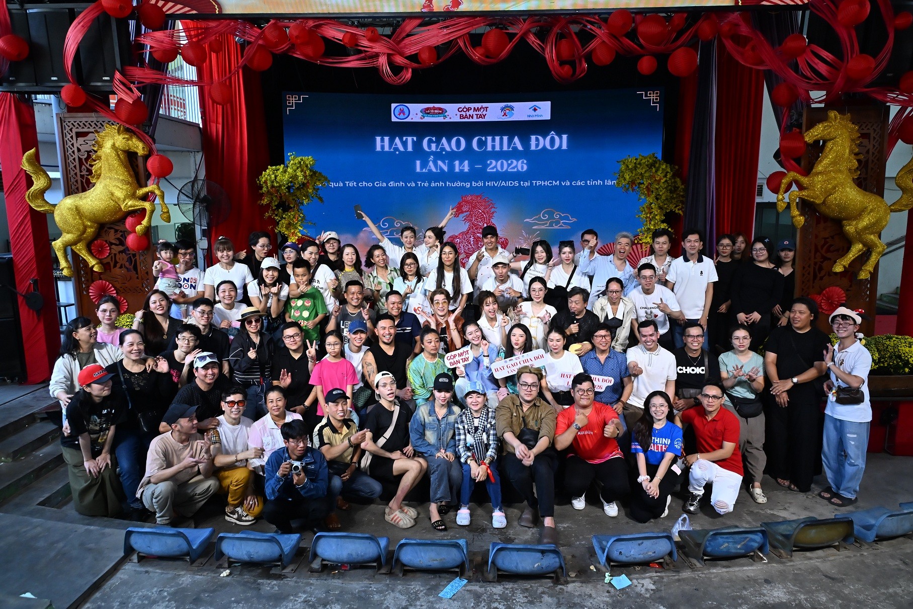 Nhiều nghệ sĩ đồng hành cùng 'Hạt gạo chia đôi' chăm lo Tết cho gia đình bị ảnh hưởng bởi HIV/AIDS