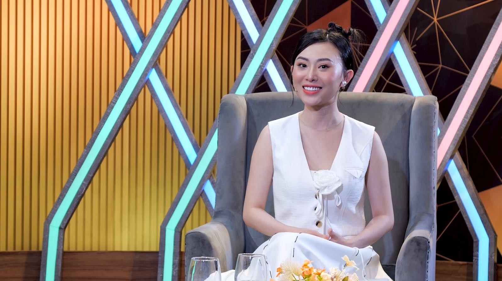 Ca sĩ Đào Kỳ Anh hoài niệm về thời sinh viên đi hát 'kiếm đồng bạc lẻ'