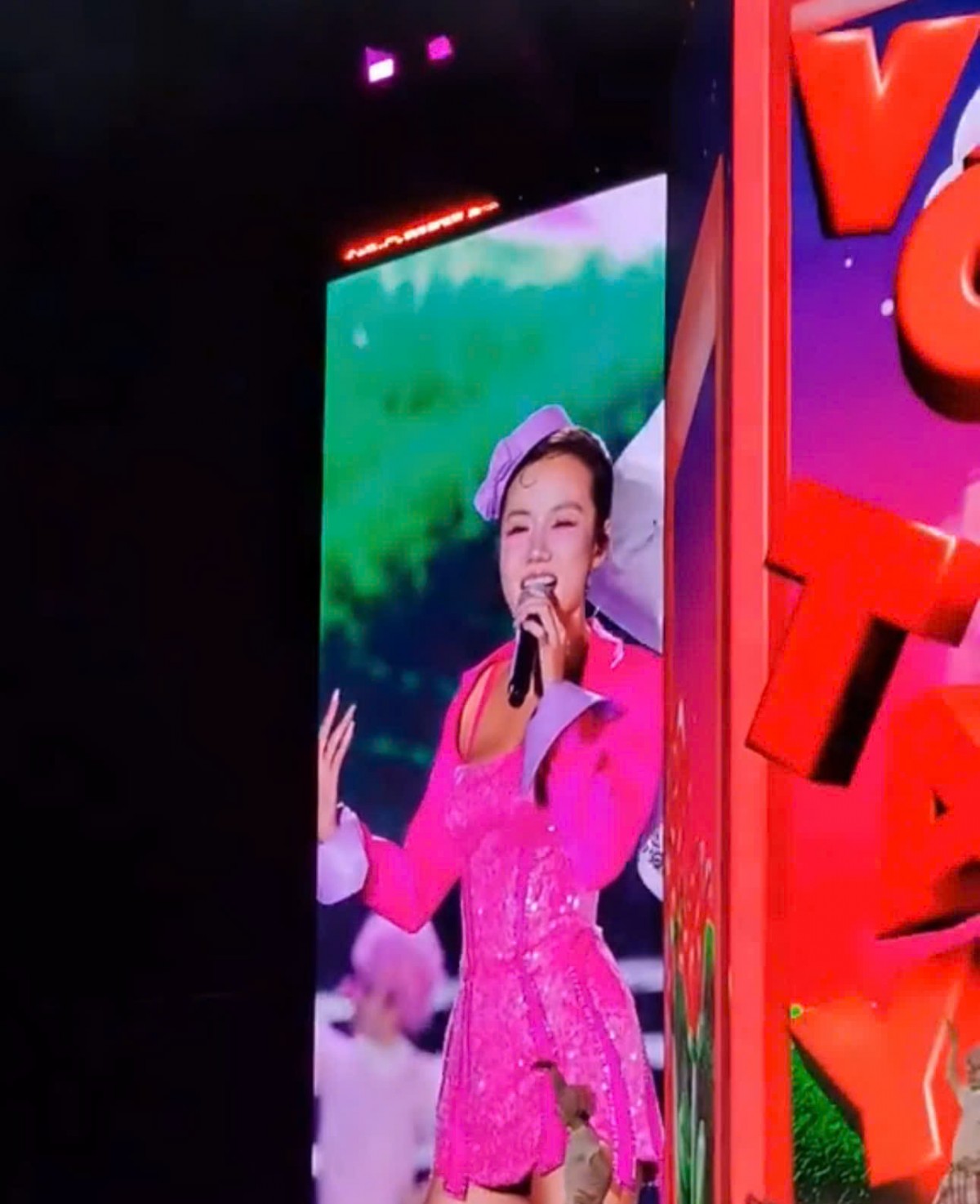 ‘Vợ quốc dân’ Phương Ly nhận lời khen chê khi thay đổi phong cách