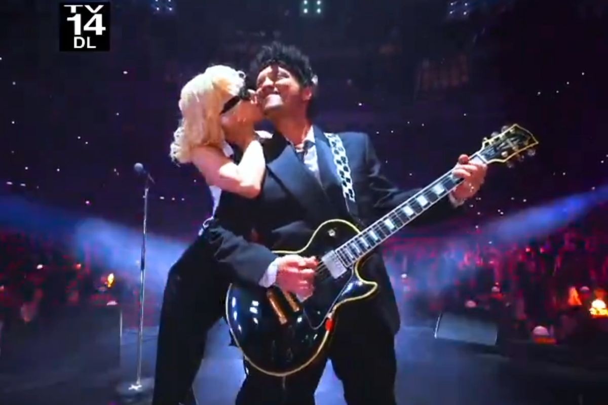 Rosé (BlackPink) bị chỉ trích sau màn trình diễn tại Grammy