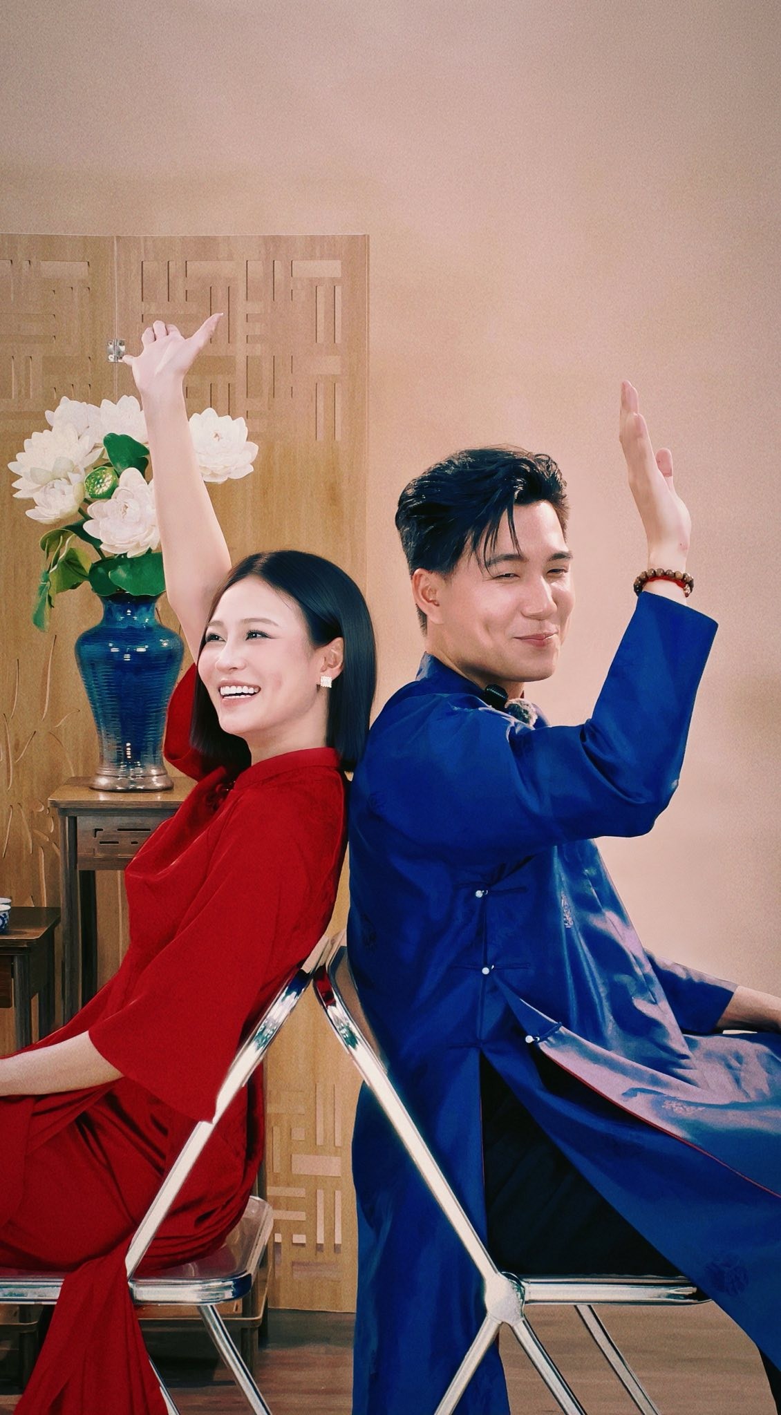 Quỳnh Châu và Lê Hải tung bộ ảnh áo dài cực tình, nghi vấn phim giả tình thật?