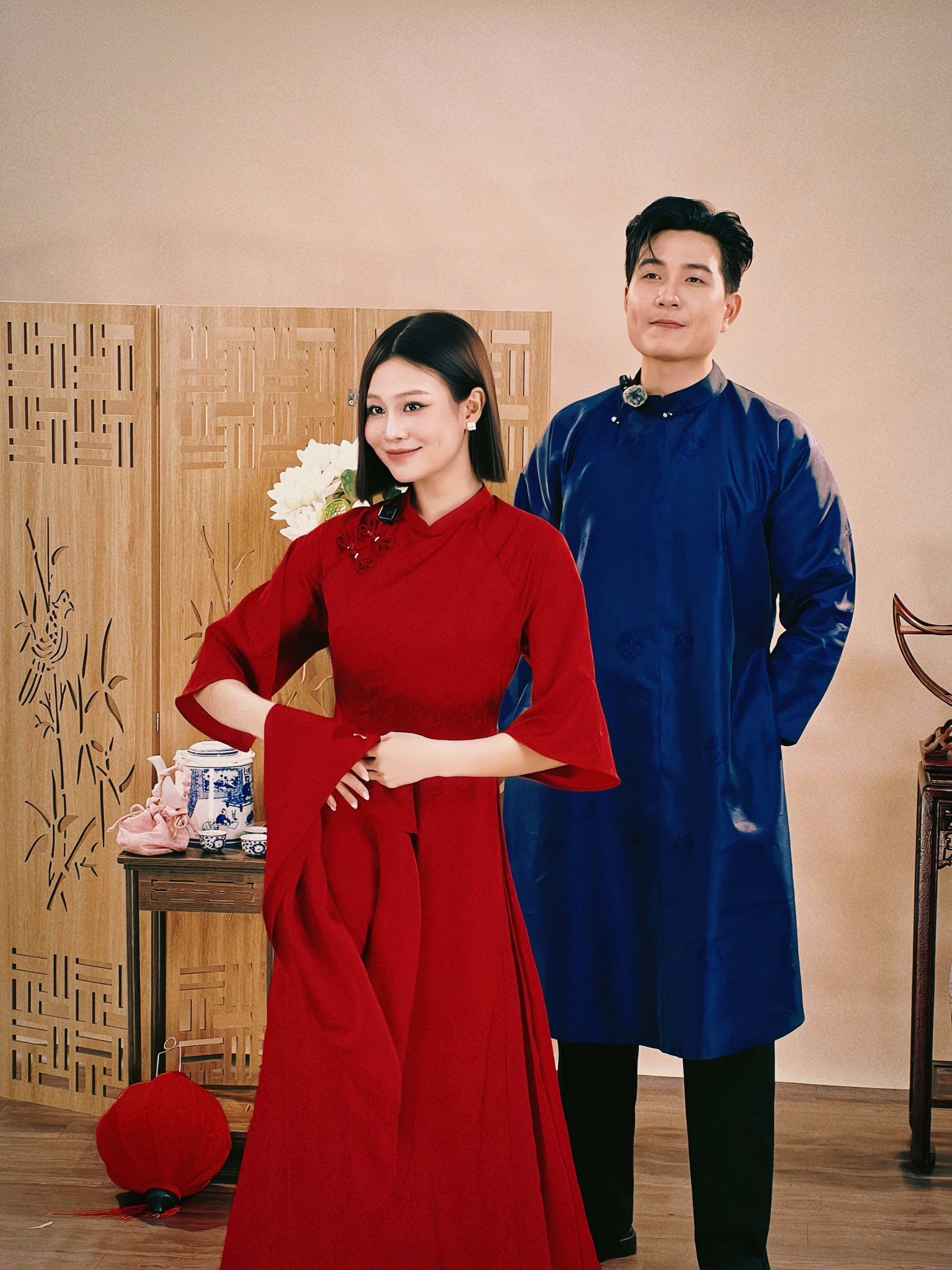 Quỳnh Châu và Lê Hải tung bộ ảnh áo dài cực tình, nghi vấn phim giả tình thật?