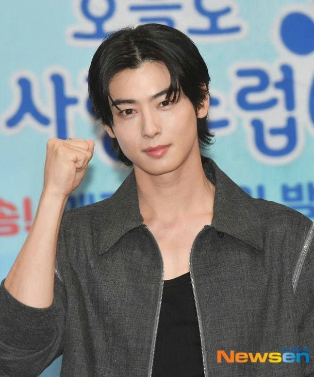 Cha Eun Woo bị chê 'phản ứng sai lầm' trong cáo buộc trốn thuế