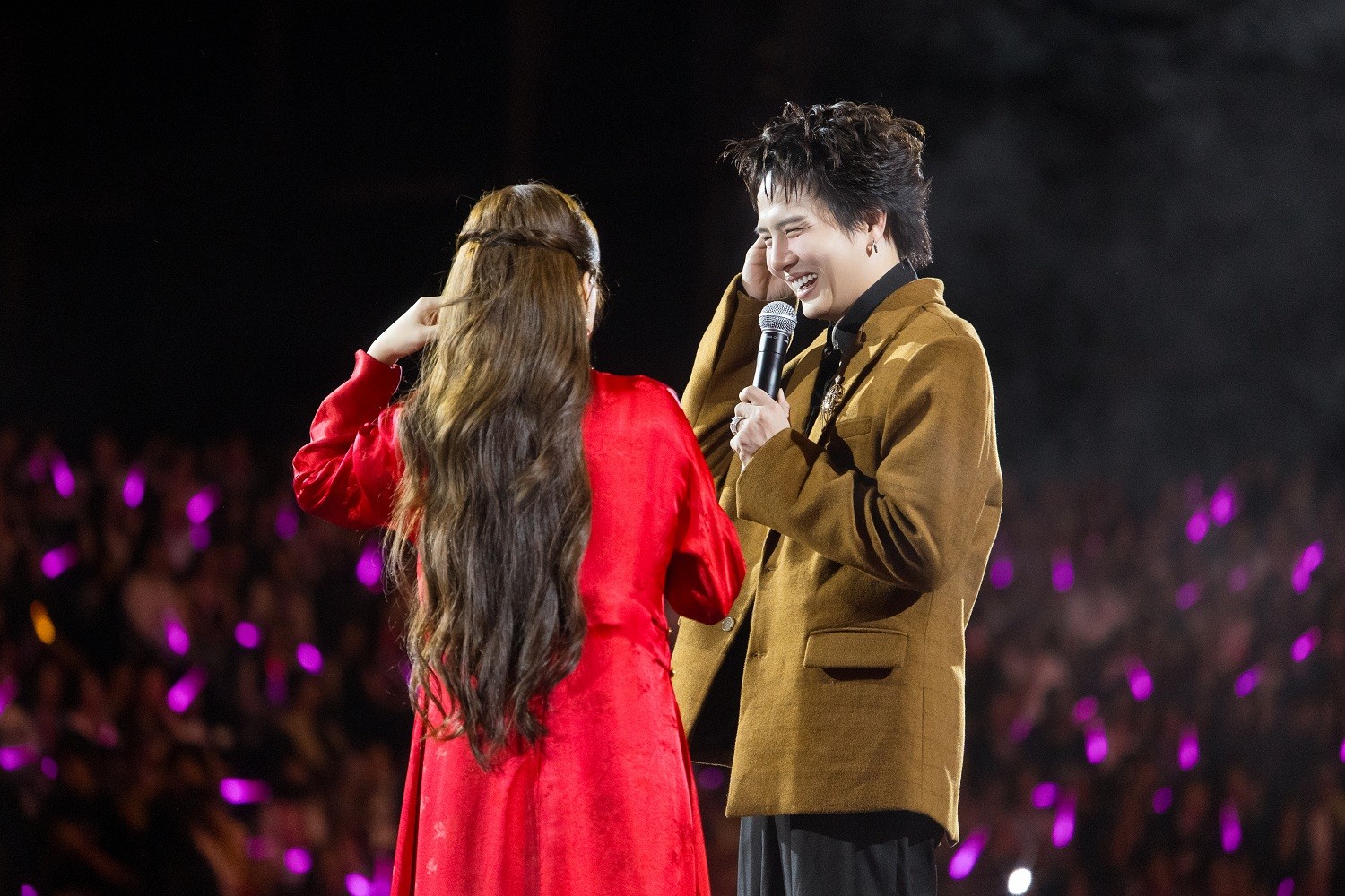 Fan Concert đầu năm 2026 rực rỡ hoành tráng của Hòa Minzy