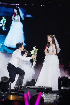 Fan Concert đầu năm 2026 rực rỡ hoành tráng của Hòa Minzy