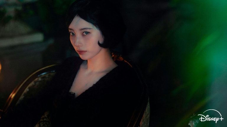 Khổ như Suzy: Nhiều dự án 'đắp chiếu' vì bạn diễn vướng scandal