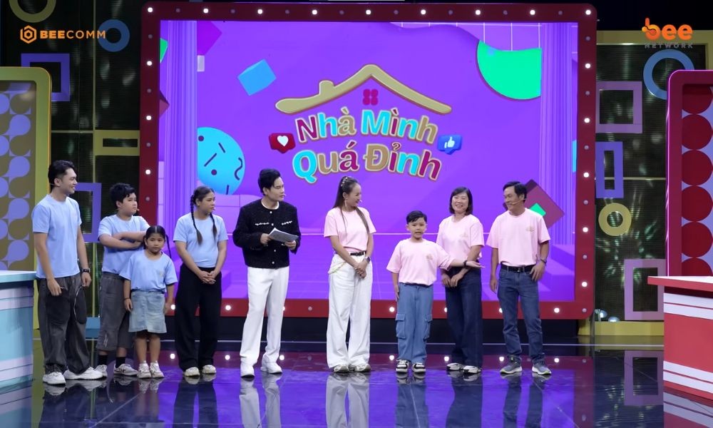 Quán quân 'Siêu mẫu nhí toàn cầu 2025' bất ngờ xuất hiện tại 'Nhà mình quá đỉnh', gây sốt vì phong thái và giọng hát tự tin