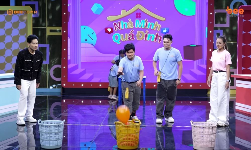 Quán quân 'Siêu mẫu nhí toàn cầu 2025' bất ngờ xuất hiện tại 'Nhà mình quá đỉnh', gây sốt vì phong thái và giọng hát tự tin