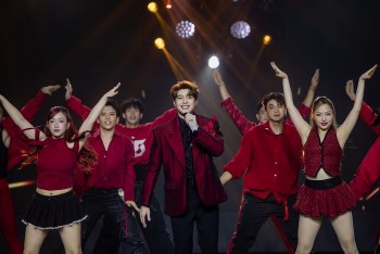 Không hổ danh 'ông hoàng nhạc xuân': Noo Phước Thịnh tái xuất rực rỡ tại 'Gala nhạc Việt 2026' với 'Tết an nhiên, Tết bình yên'