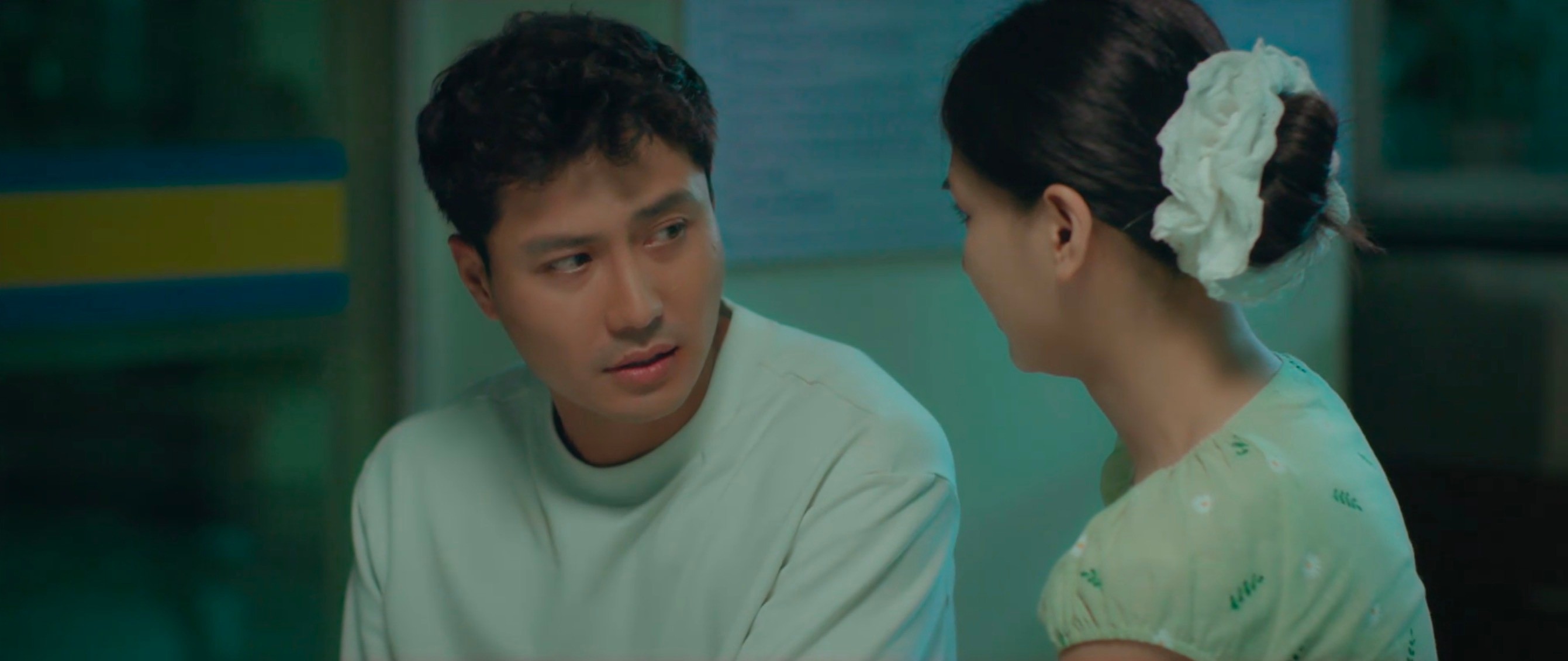 Thanh Sơn và tranh cãi trái chiều trong ngày trở lại phim giờ vàng VTV