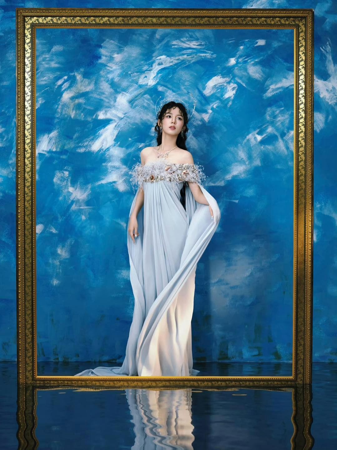 Châu Dã gây bàn tán với tạo hình đối lập tại đêm hội Weibo