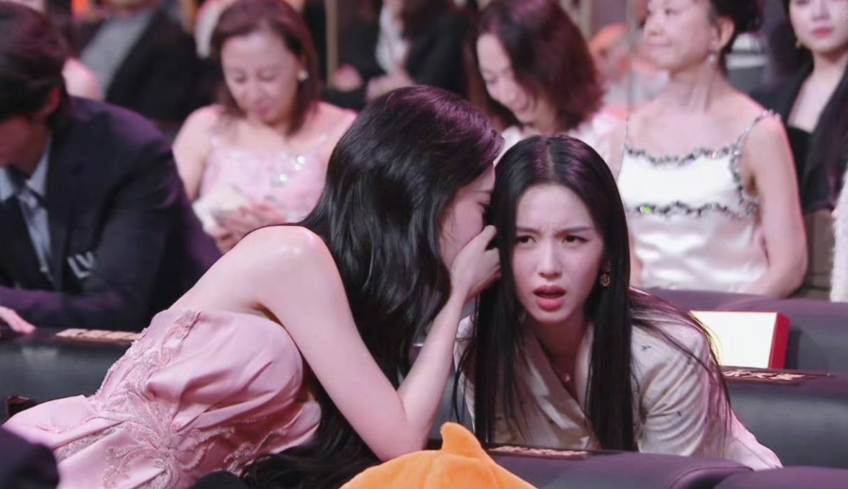 Châu Dã gây bàn tán với tạo hình đối lập tại đêm hội Weibo