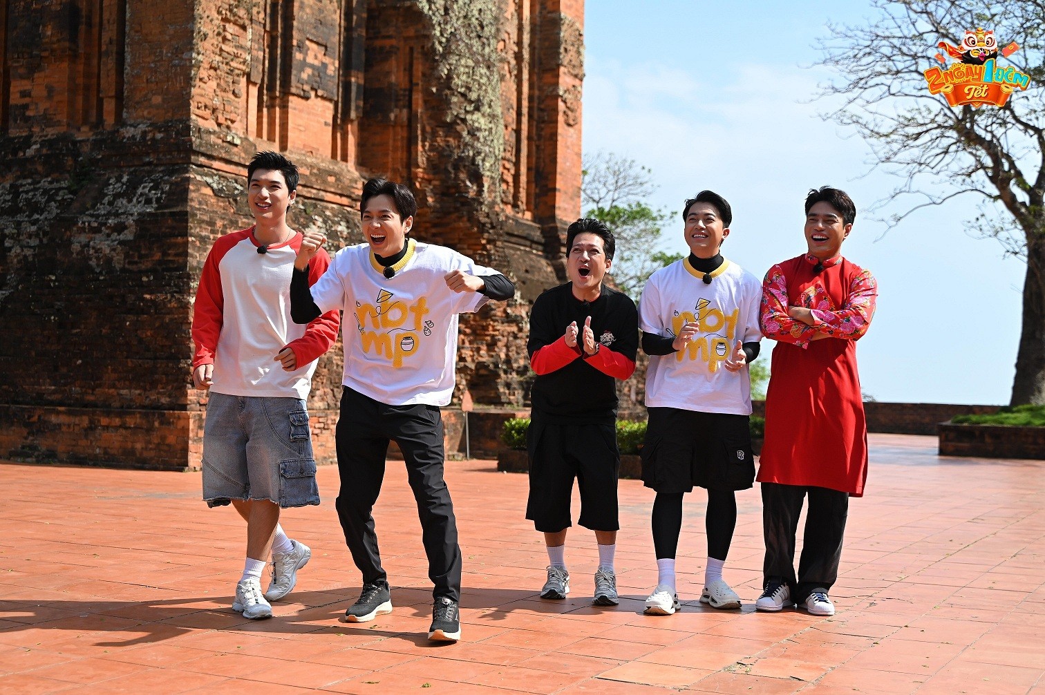 '2 ngày 1 đêm' trở lại với 'Tết hy vọng', bất ngờ thiếu thành viên Kiều Minh Tuấn