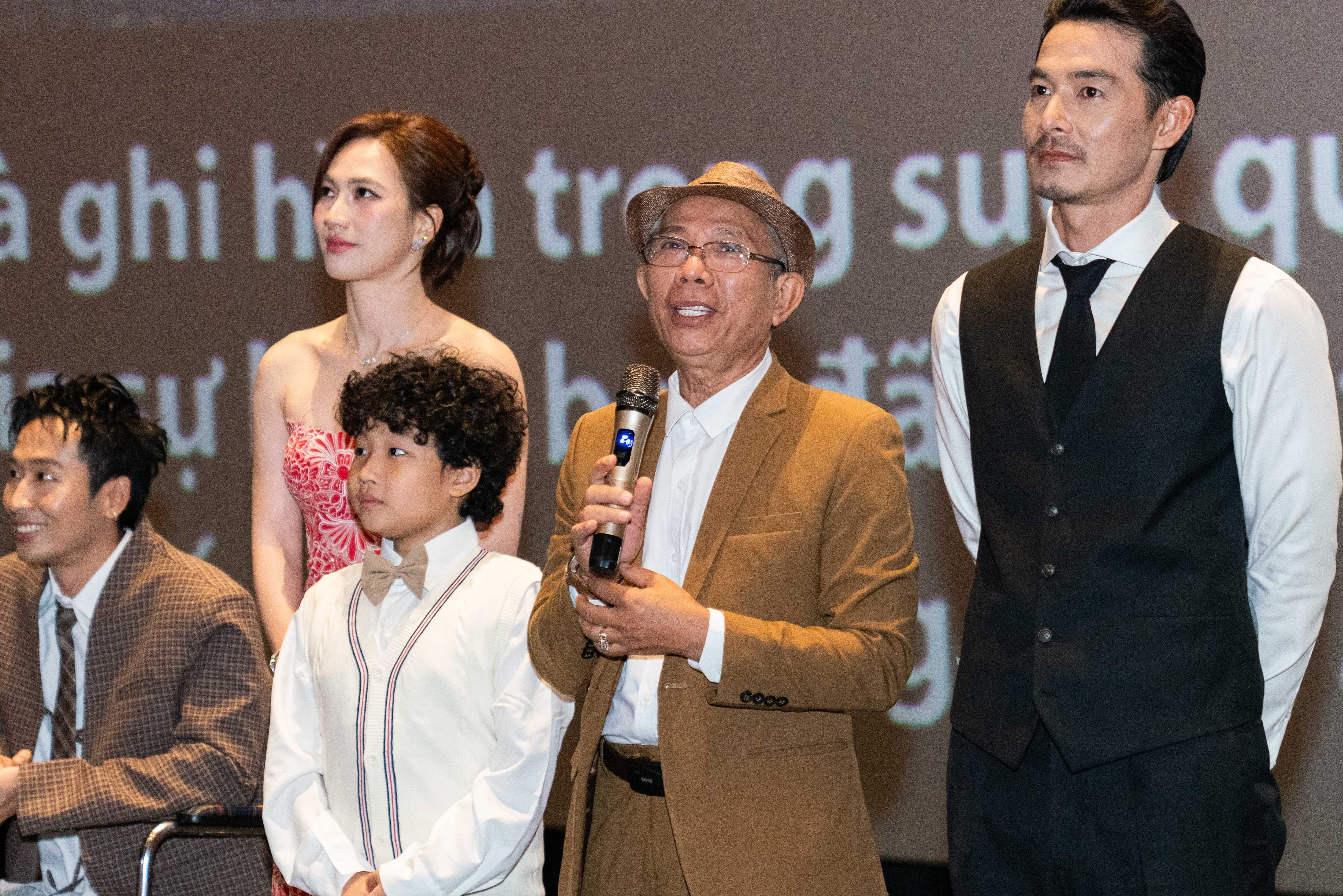 Đạo diễn Lê Thanh Sơn: 'Báu vật trời cho' chiếu định dạng IMAX là phần thưởng vô cùng quý giá với tôi khi lần đầu làm phim Tết!