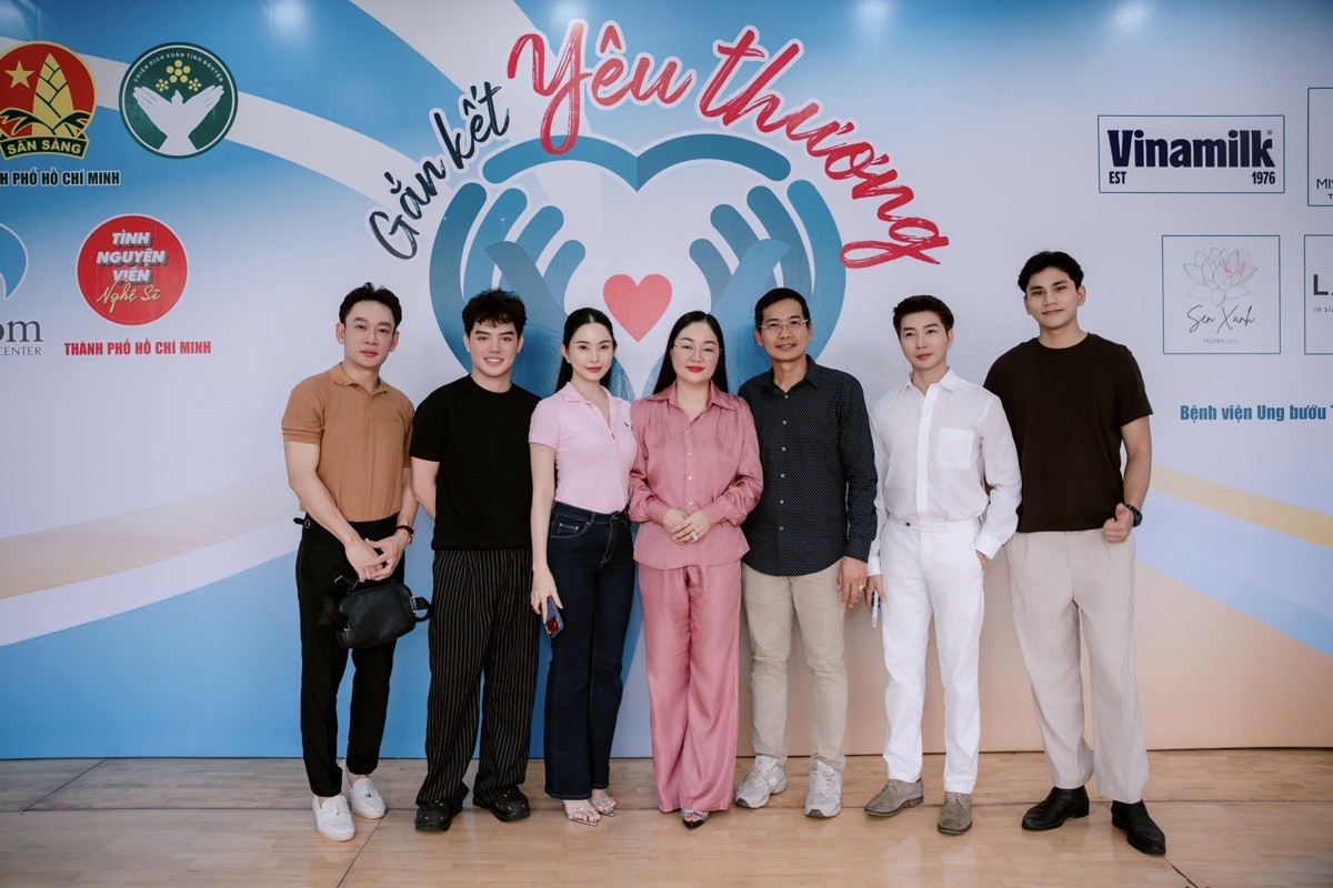 Hoa hậu Hoàng Thanh Nga lan tỏa yêu thương đến 250 bệnh nhi ung thư tại TP. HCM