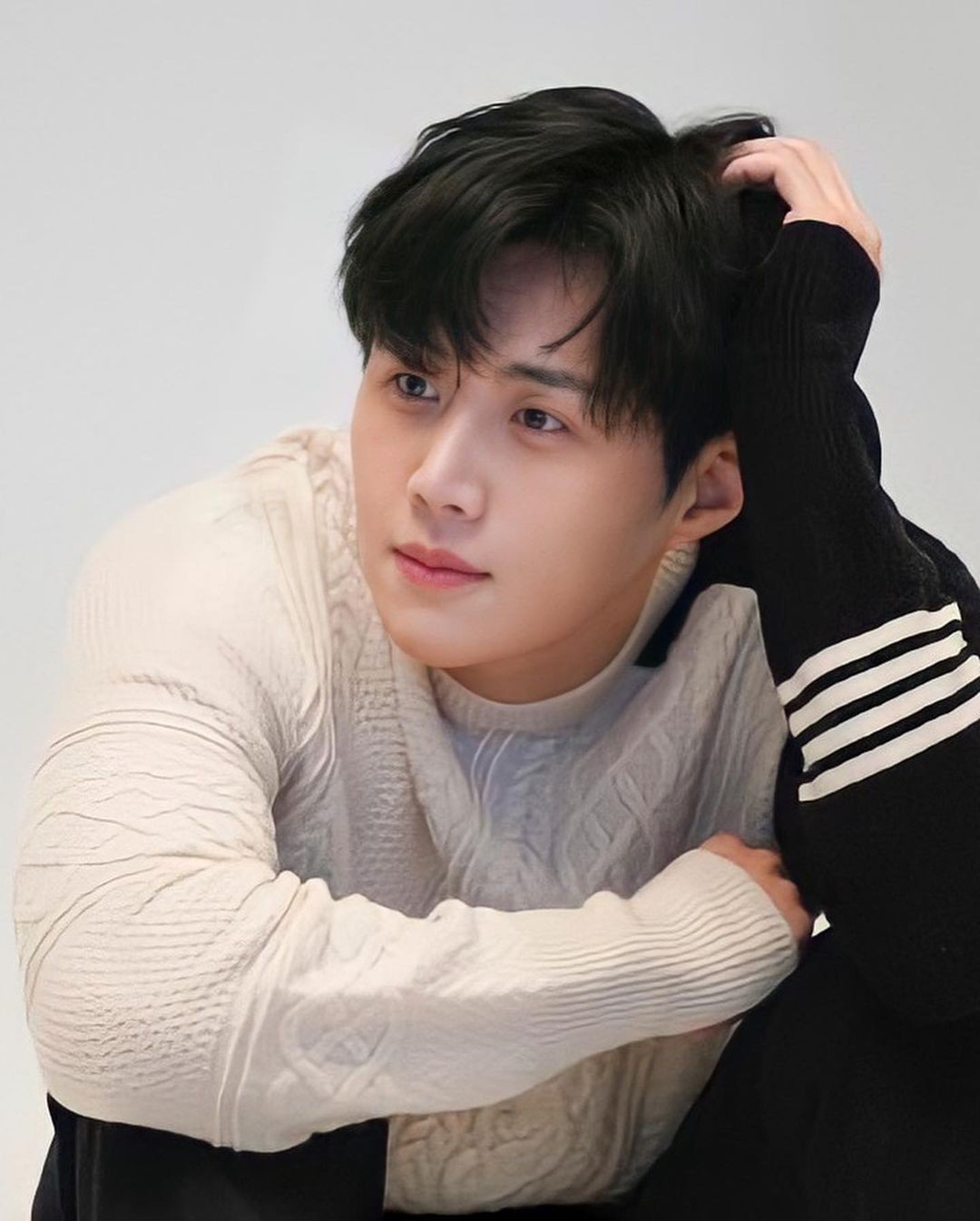 Kim Seon Ho vẫn 'bình an' trước scandal, hợp đồng với các thương hiệu còn nguyên vẹn