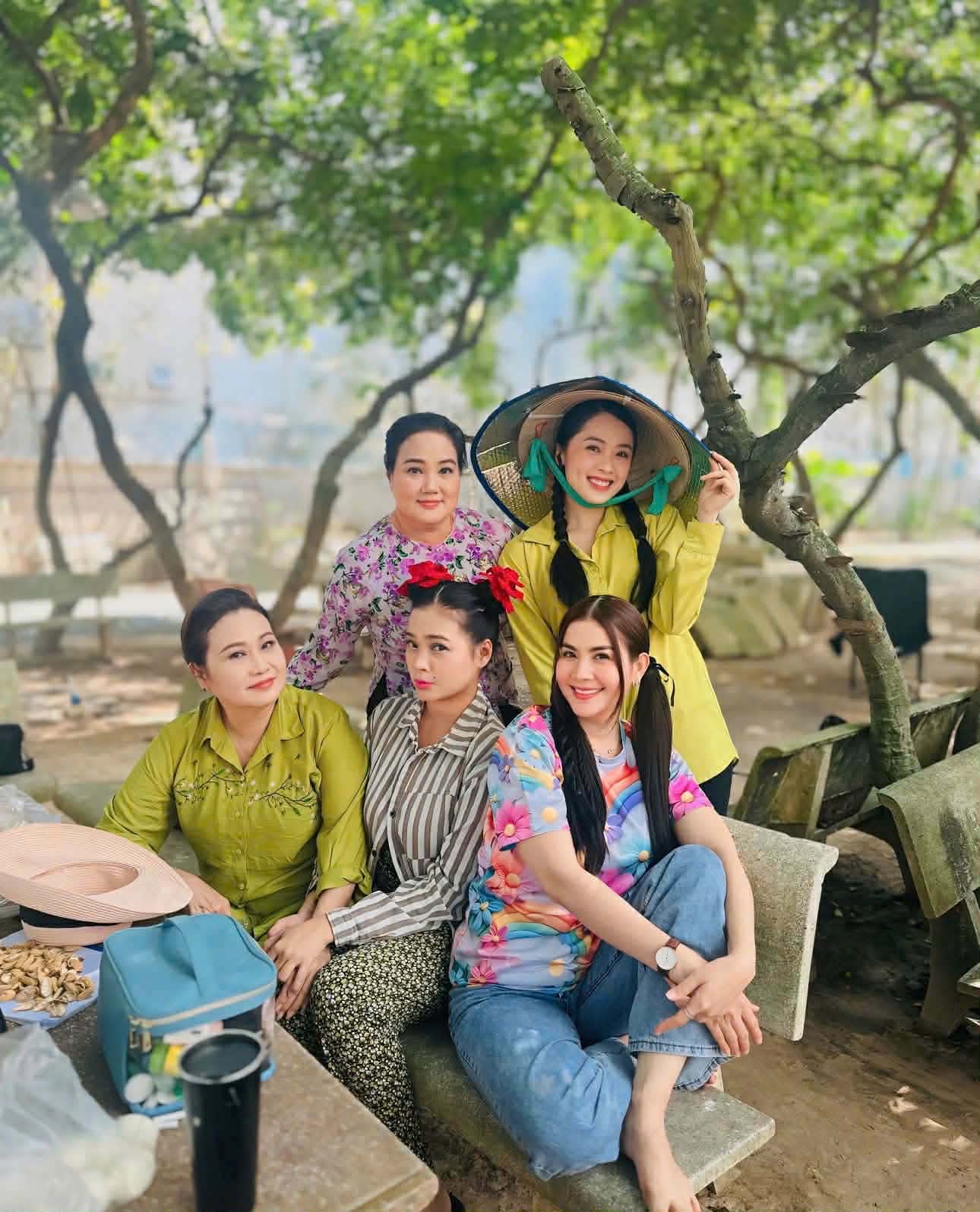 'Tết này có em': Thông điệp sâu sắc về gia đình, tình bạn, lòng nhân ái, và tinh thần lập nghiệp