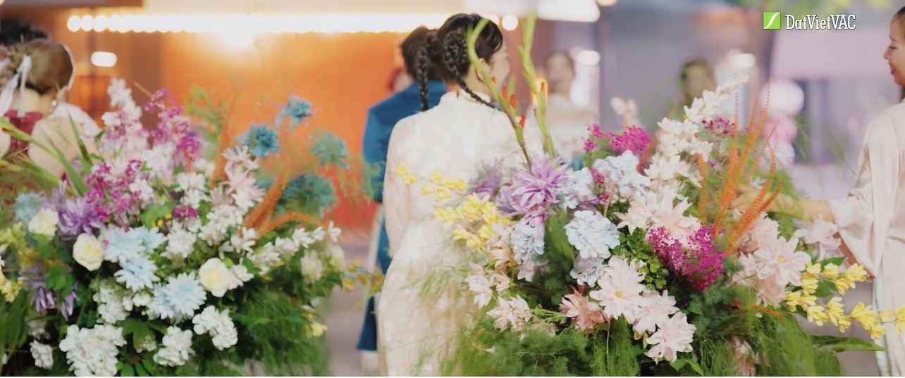 'Sóng 26' quy tụ dàn nghệ sĩ đông đảo: Những cuộc gặp gỡ chỉ có trong đêm Giao thừa