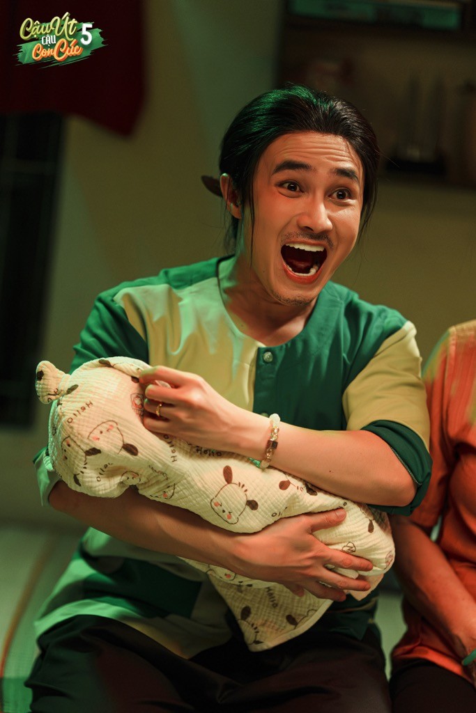 Lý do 'Cậu Út cậu con Cúc 5' tạo hiệu ứng 'cười liên hoàn' trong đêm lên sóng?