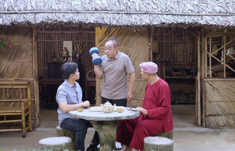 'Cười cùng Bác Ba Phi': Nghệ sĩ Tiểu Bảo Quốc gặp chấn thương khi tập tạ