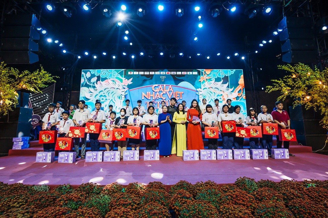 Hồ Ngọc Hà, Cẩm Ly cùng dàn sao 'khủng' V-biz đổ bộ 'Gala nhạc Việt 2026'