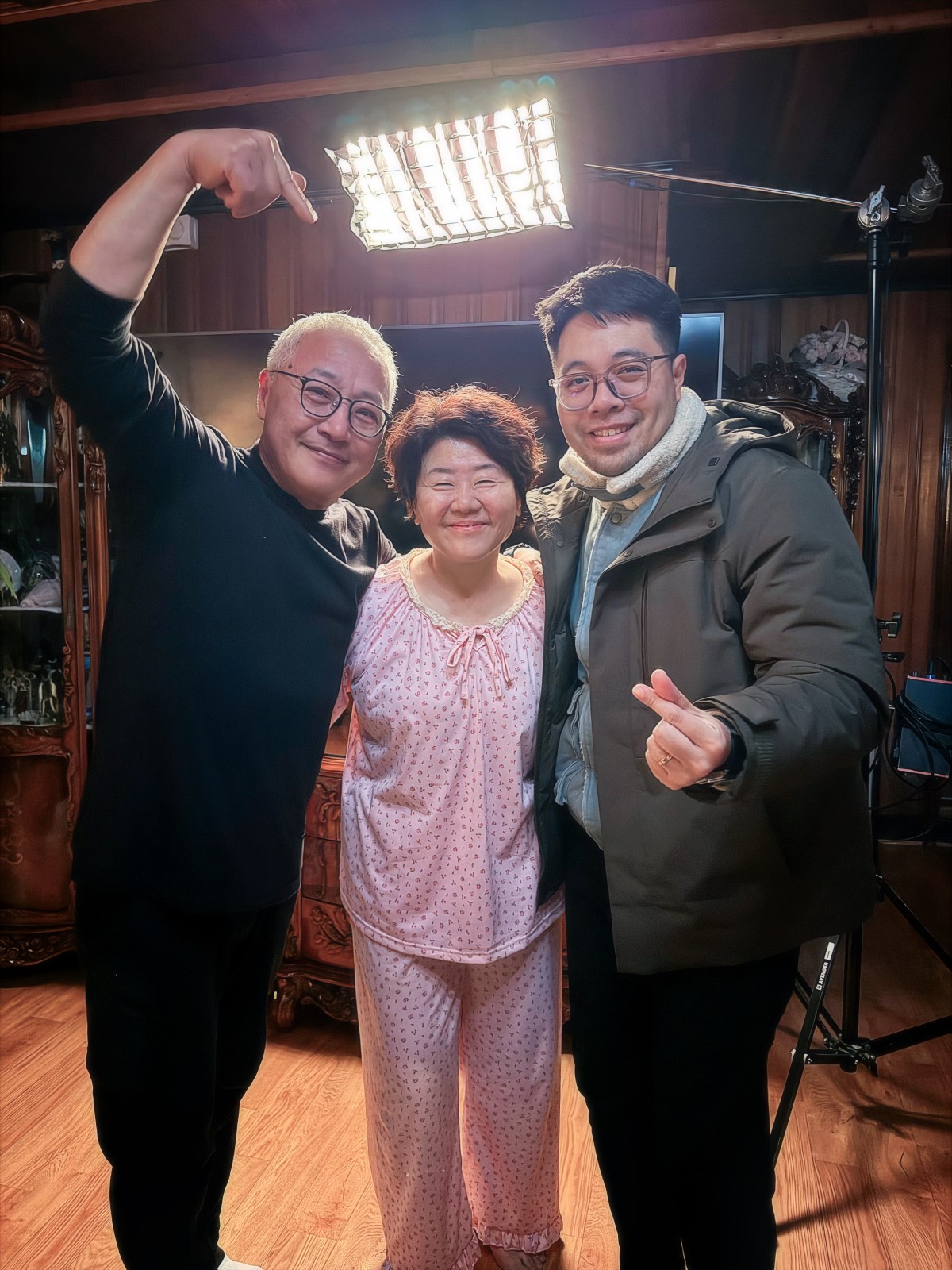 Đạo diễn Đinh Tuấn Vũ: Dự án 'Viên đạn cuối cùng' và hành trình 6 năm 'bắn' mục tiêu xuyên biên giới